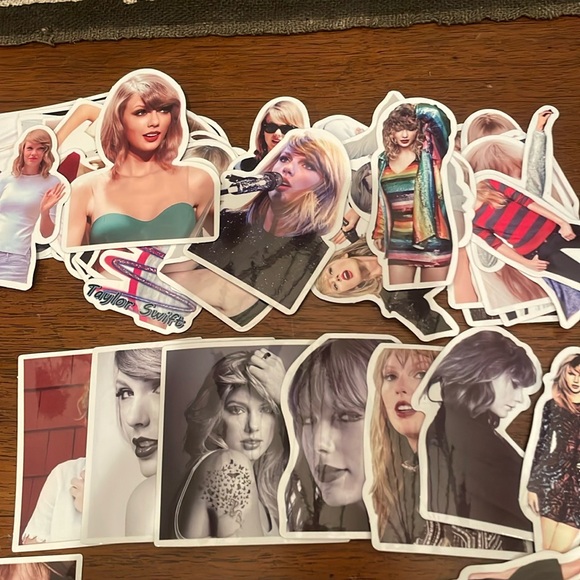 NIB 11”Taylor Swift” Friendship Bracelets & 50 Stickers - Picture 3 of 5